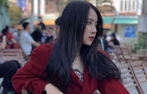 Cô gái dễ thương tung clip thả thính, bao chàng trai ngơ ngẩn